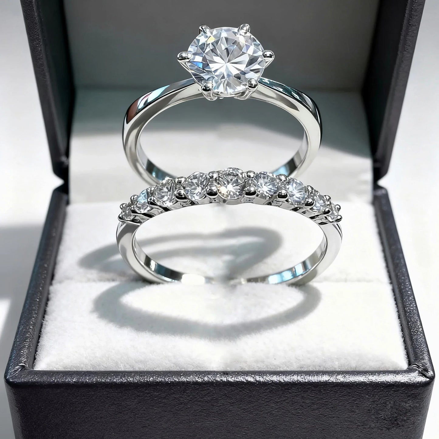 Elegancia en cada Detalle - Conjunto de dos Anillos en Plata 925 - ELEGANT