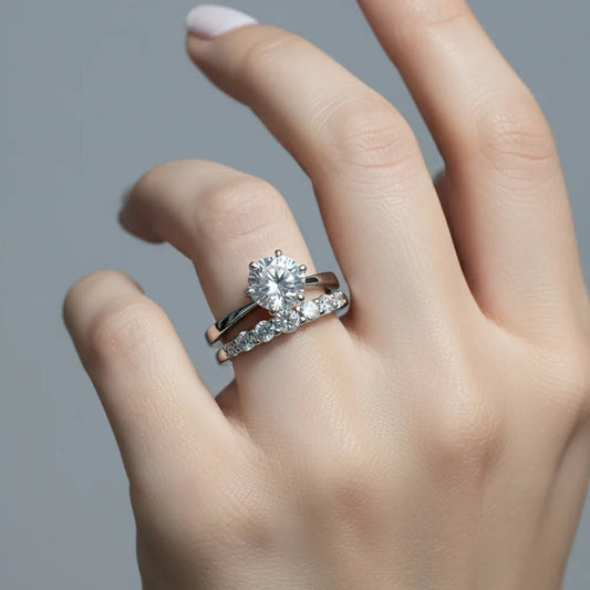 Elegancia en cada Detalle - Conjunto de dos Anillos en Plata 925 - ELEGANT