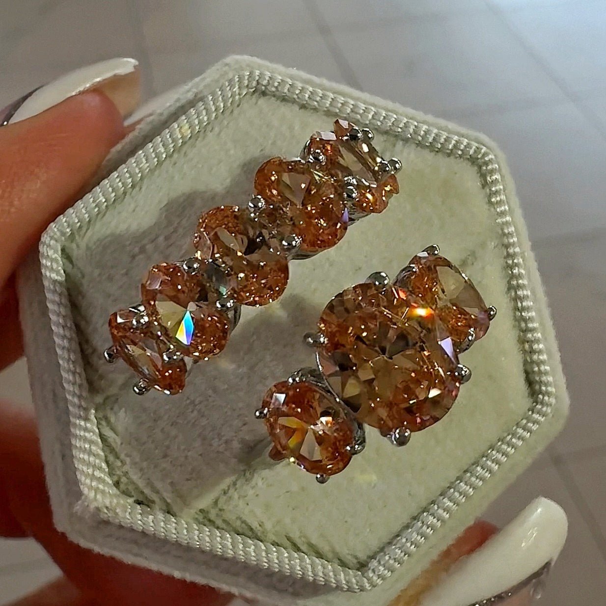 Conjunto de Anillos en Color Champán - ELEGANT