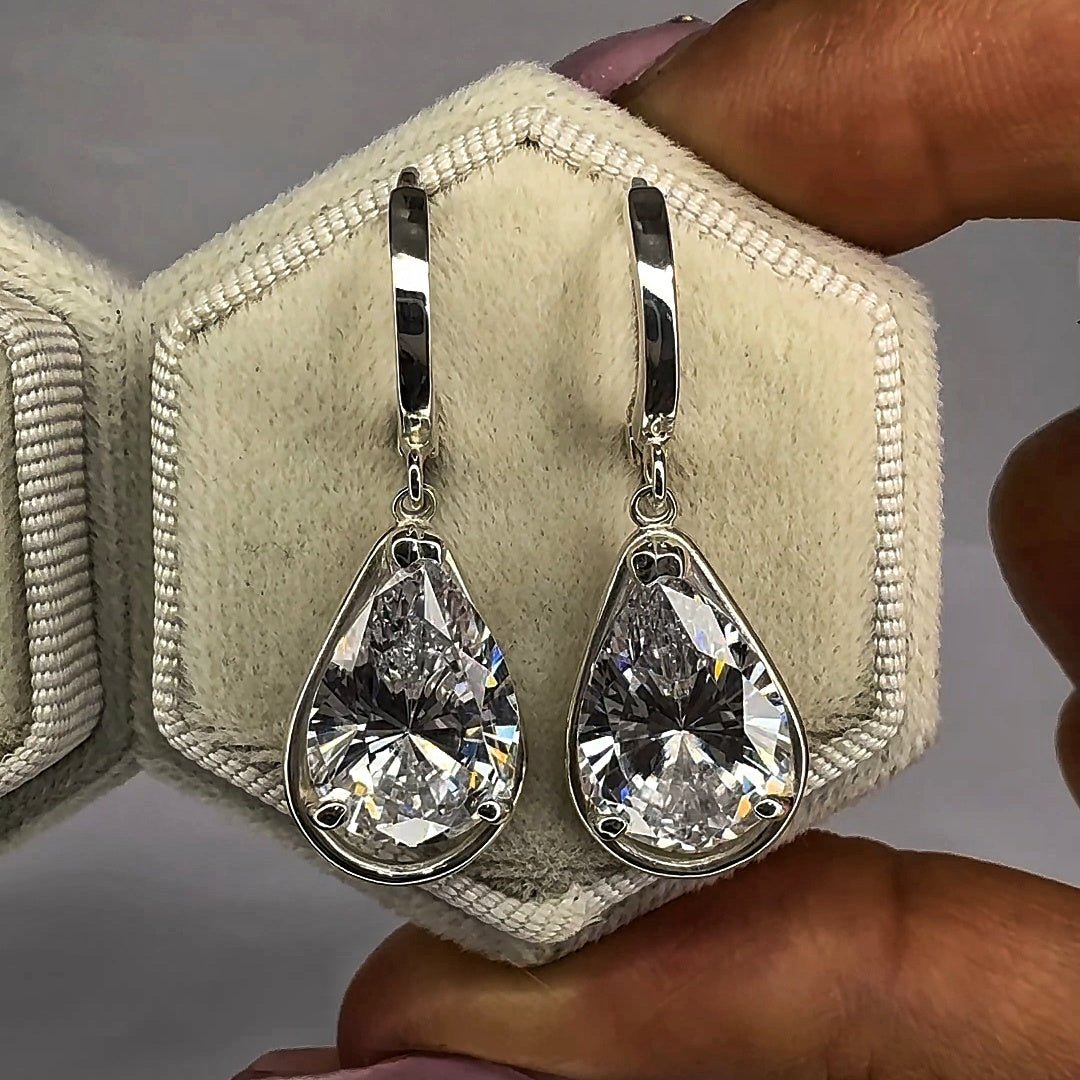 Pendientes de Plata en Forma de Gota - ELEGANT